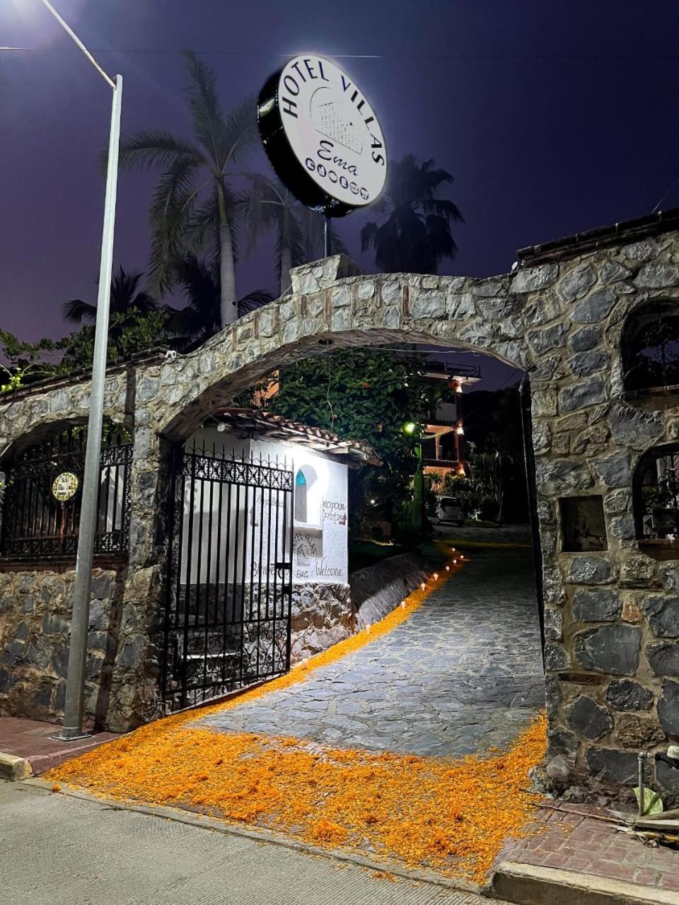 Hotel Villas Ema Zihuatanejo Exteriör bild