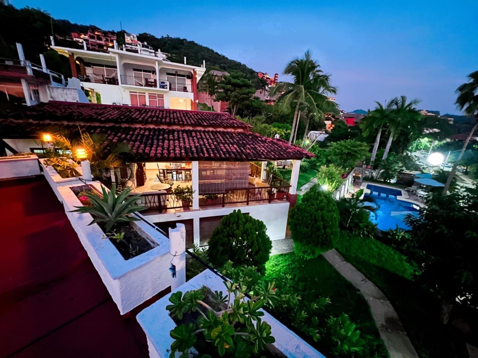 Hotel Villas Ema Zihuatanejo Exteriör bild