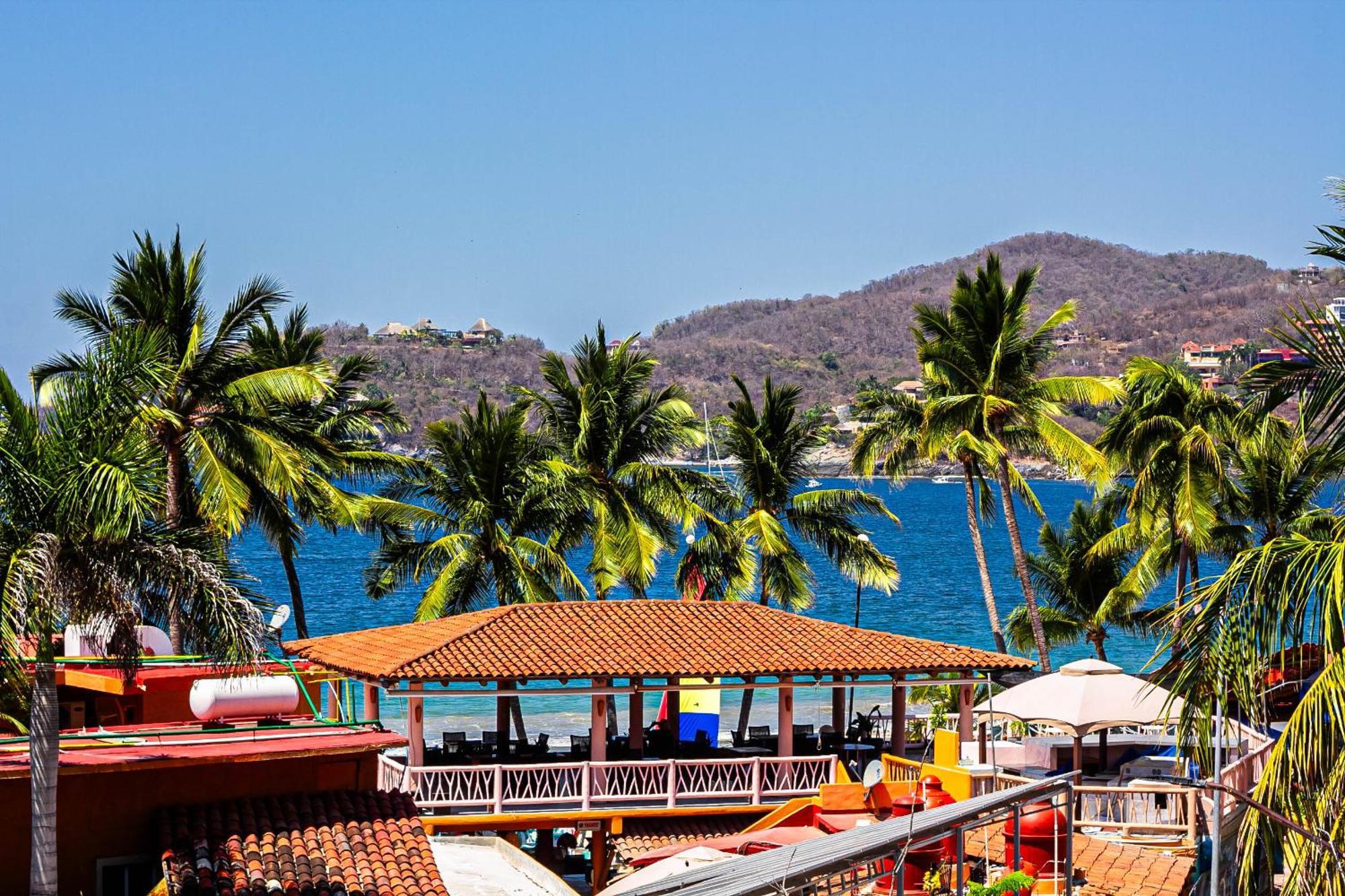Hotel Villas Ema Zihuatanejo Exteriör bild