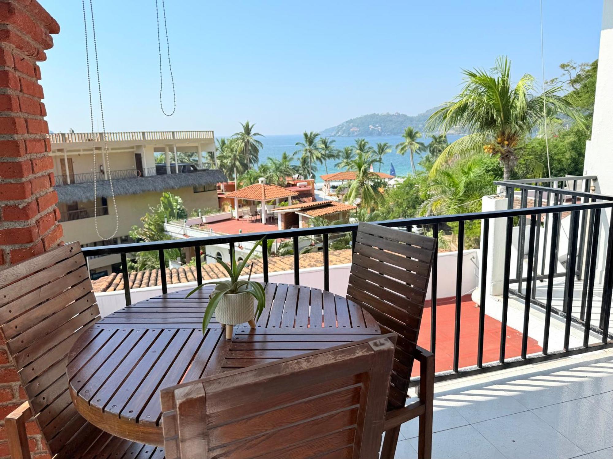 Hotel Villas Ema Zihuatanejo Exteriör bild